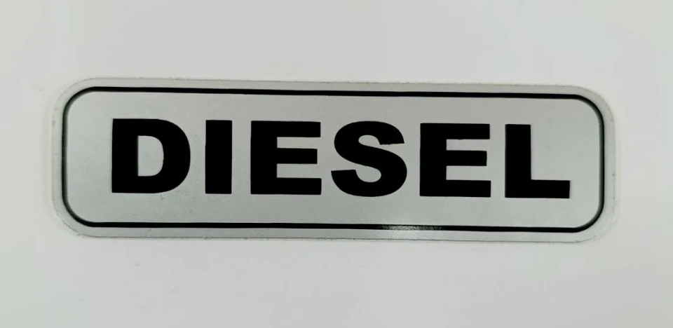 Наклейка вінілова DIESEL (10х2.5 см) срібло/чорний