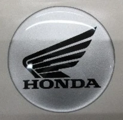 3D Наклейка силиконовая Honda с крылом левая (d5.5 см) серебристо-черная